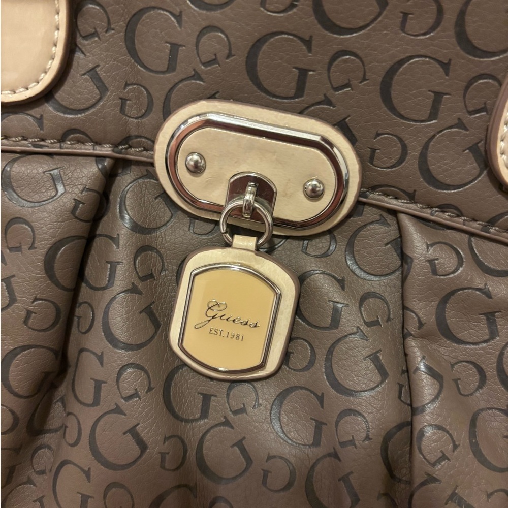 Brown Guess Patterned Handbag - image 2